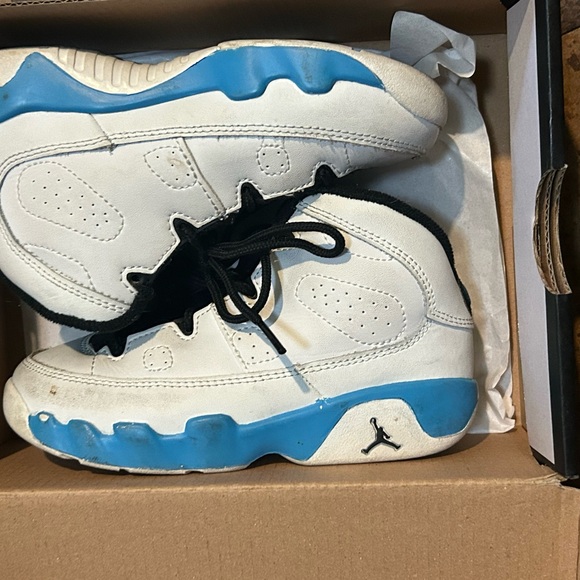 Jordan 9 retro (Td) size 10c - Picture 2 of 5